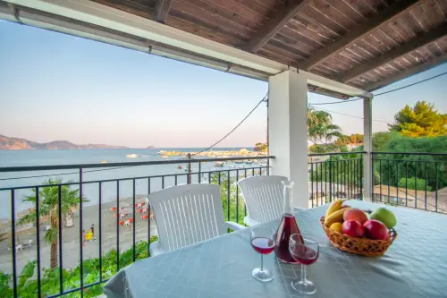 Appartamenti e studios in riva al mare ad Agios Sostis Zante