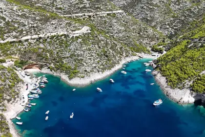 Porto Vromi Zante: guida completa ai porti, spiagge, escursioni e servizio bus